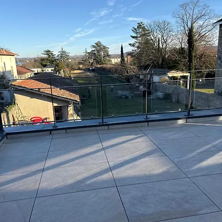 Maison d'hôtes Ou Entier Avec Grand Terrain Et Piscine