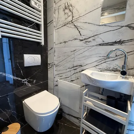 Maison d'hôtes Ou Entier Avec Grand Terrain Et Piscine