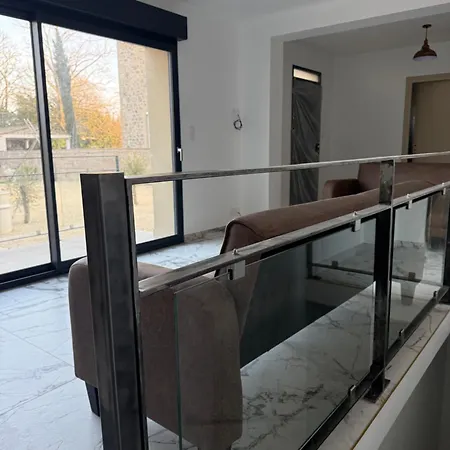 Ou Entier Avec Grand Terrain Et Piscine Maison d'hôtes 3*